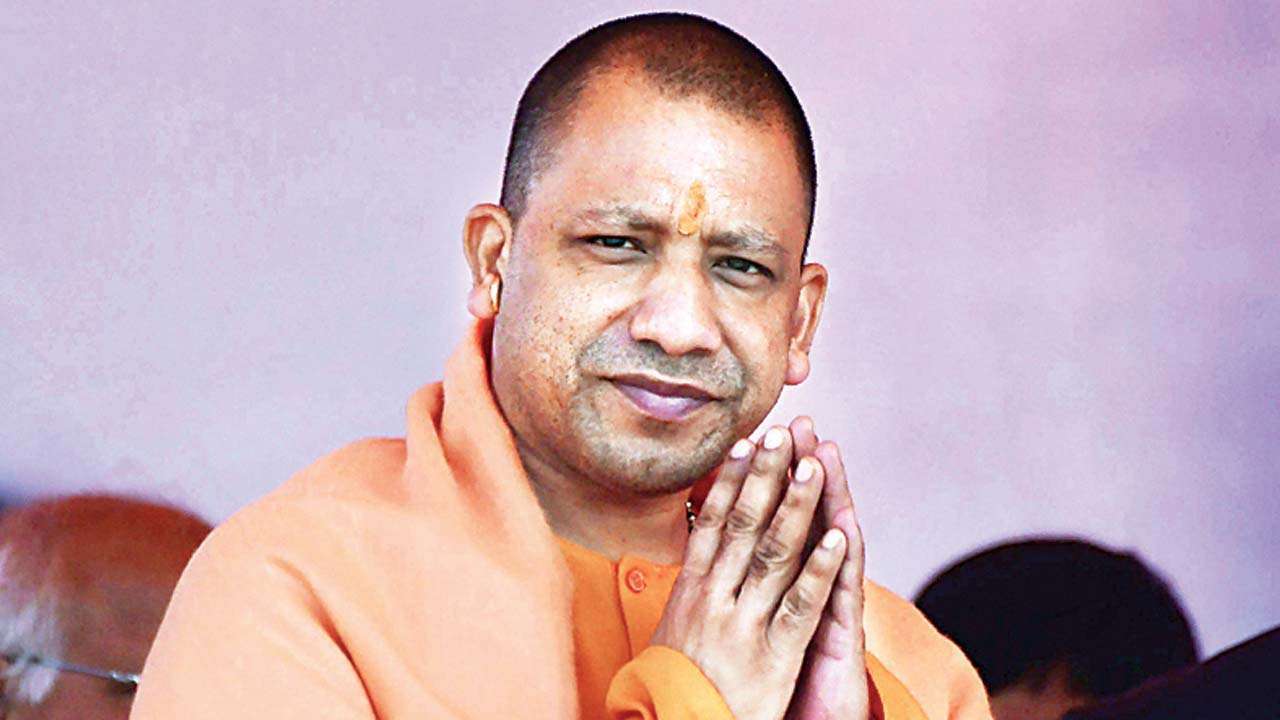 High Speed Truck Crushed 10 People In Ghazipur, 6 Killed, CM Yogi Expressed Grief