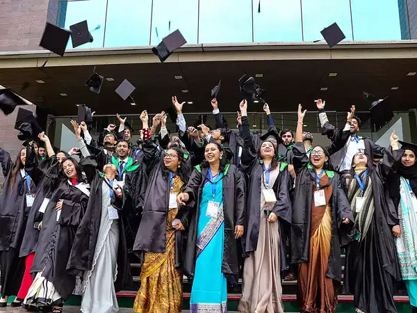 ugc-encourages-universities-to-use-handloom-robes-for-convocations