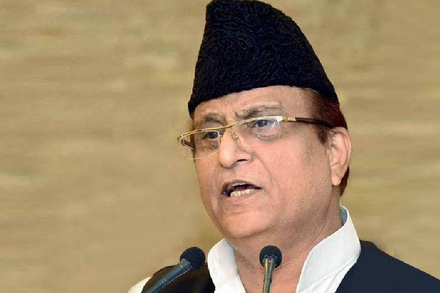SP Leader Azam Khan Acquitted by MP-MLA Court: Will He Be Released from Jail?