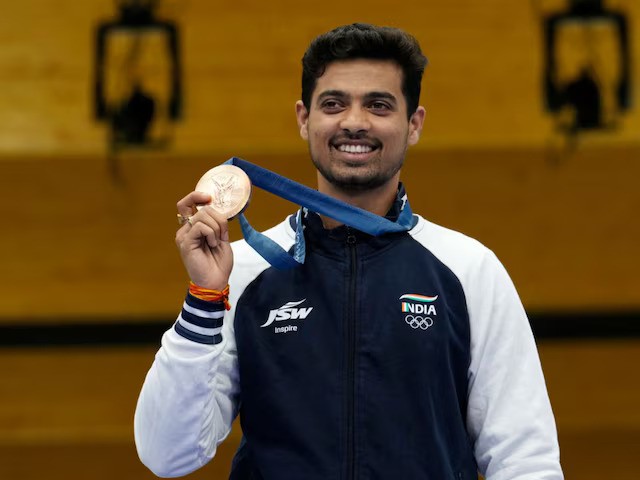 PM Modi and President Murmu Congratulate Swapnil Kusale on Olympic Bronze
