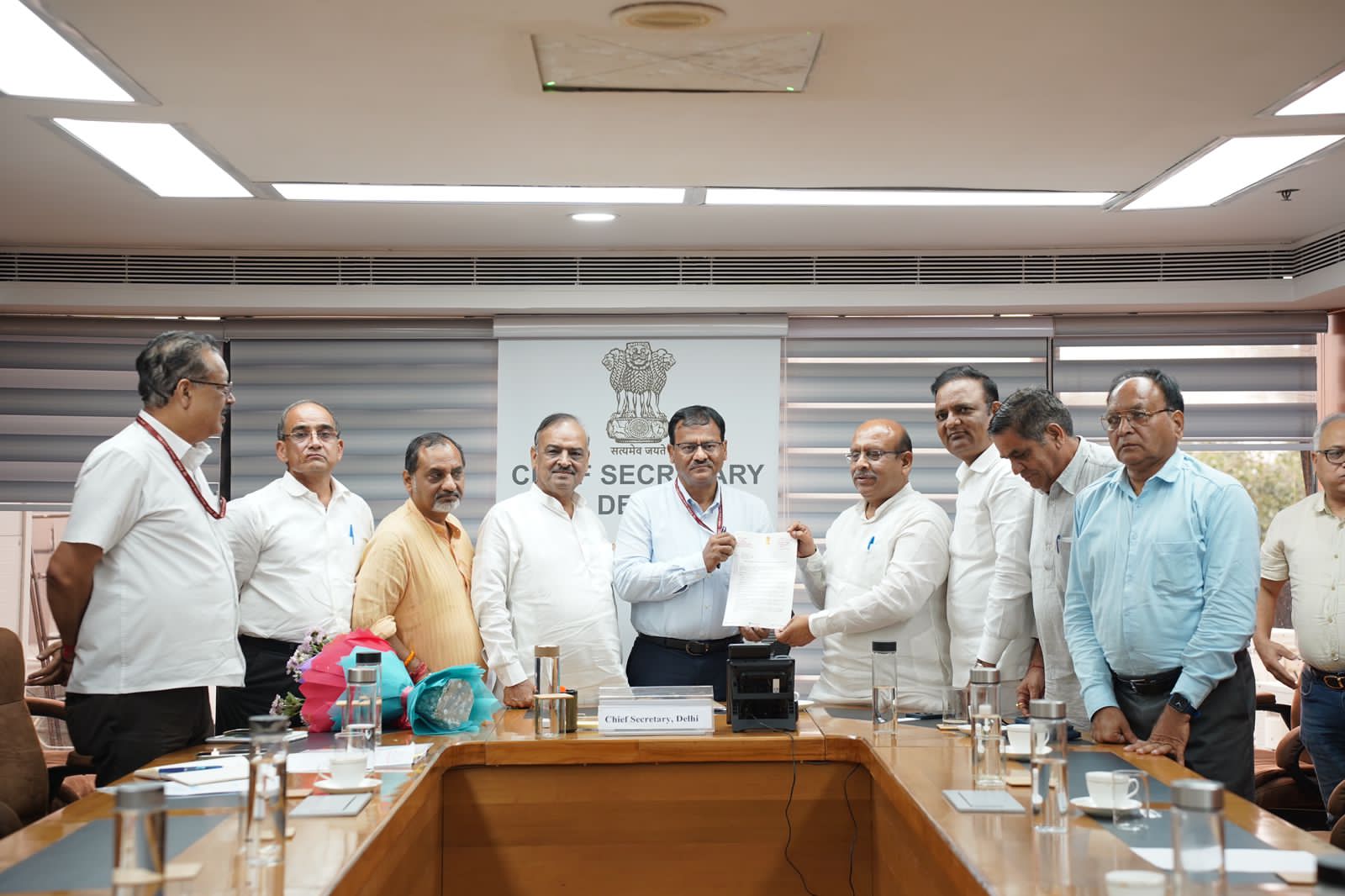 Delhi's Citizens Suffer Due to Govt's Negligence: LoP Vijender Gupta