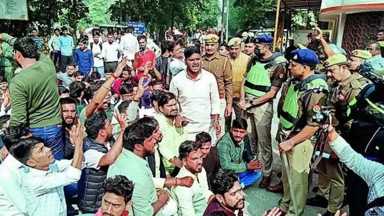 Uday Pratap College Tightens Security Amid Mosque Controversy