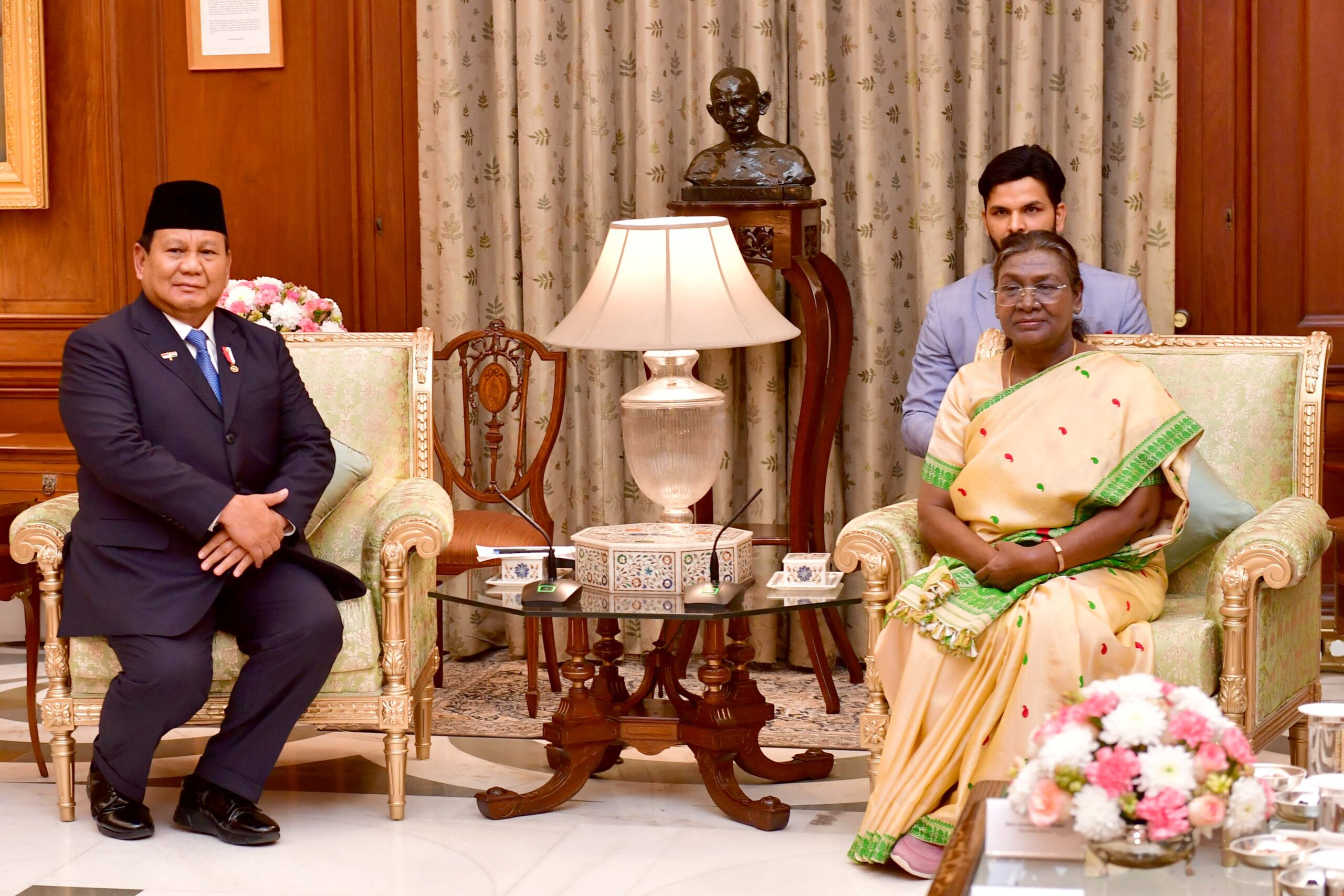 President Murmu Hosts Indonesian President Subianto at Rashtrapati Bhavan