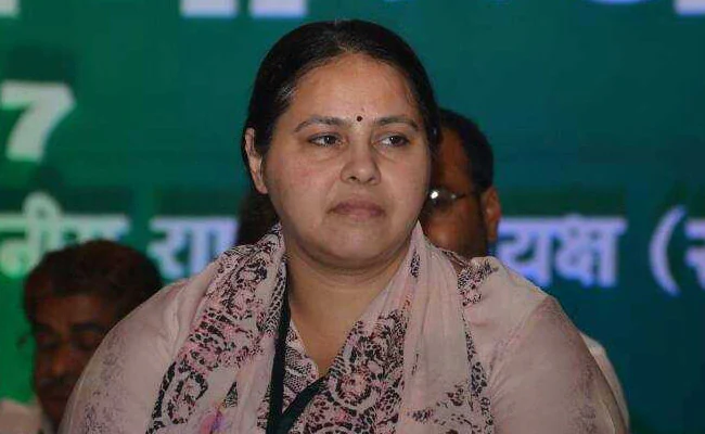 Misa Bharti Hints at Nitish Kumar’s Return to Grand Alliance, Tej Pratap Rejects Idea