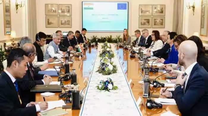 Delhi Govt to Sign MoU with Centre for PM-ABHIM, Reversing AAP's Stance