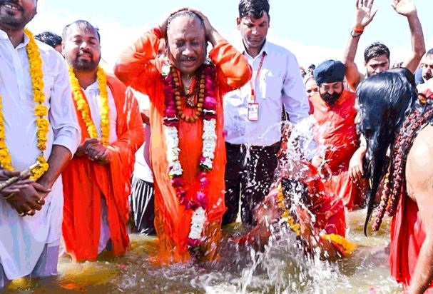 Chhattisgarh CM Vishnu Deo Sai Takes Holy Dip at Maha Kumbh