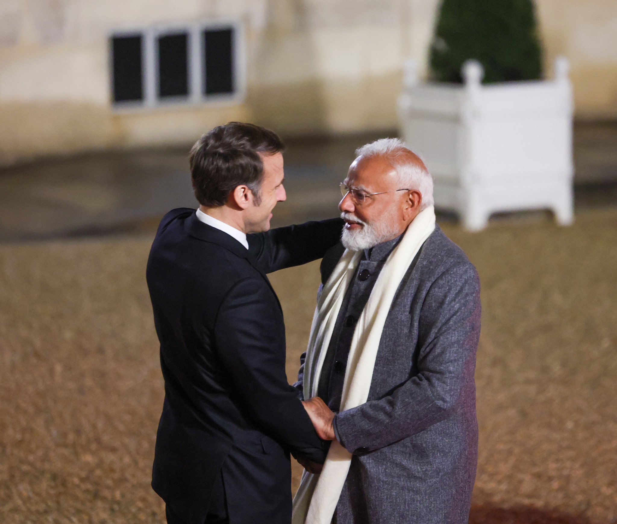 PM Modi Holds Telephone Talks with French President Macron