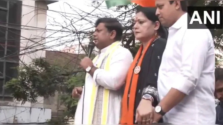 BJP Protests TMC Bill Allowing Women to Work in Bars; Clashes Erupt in Kolkata