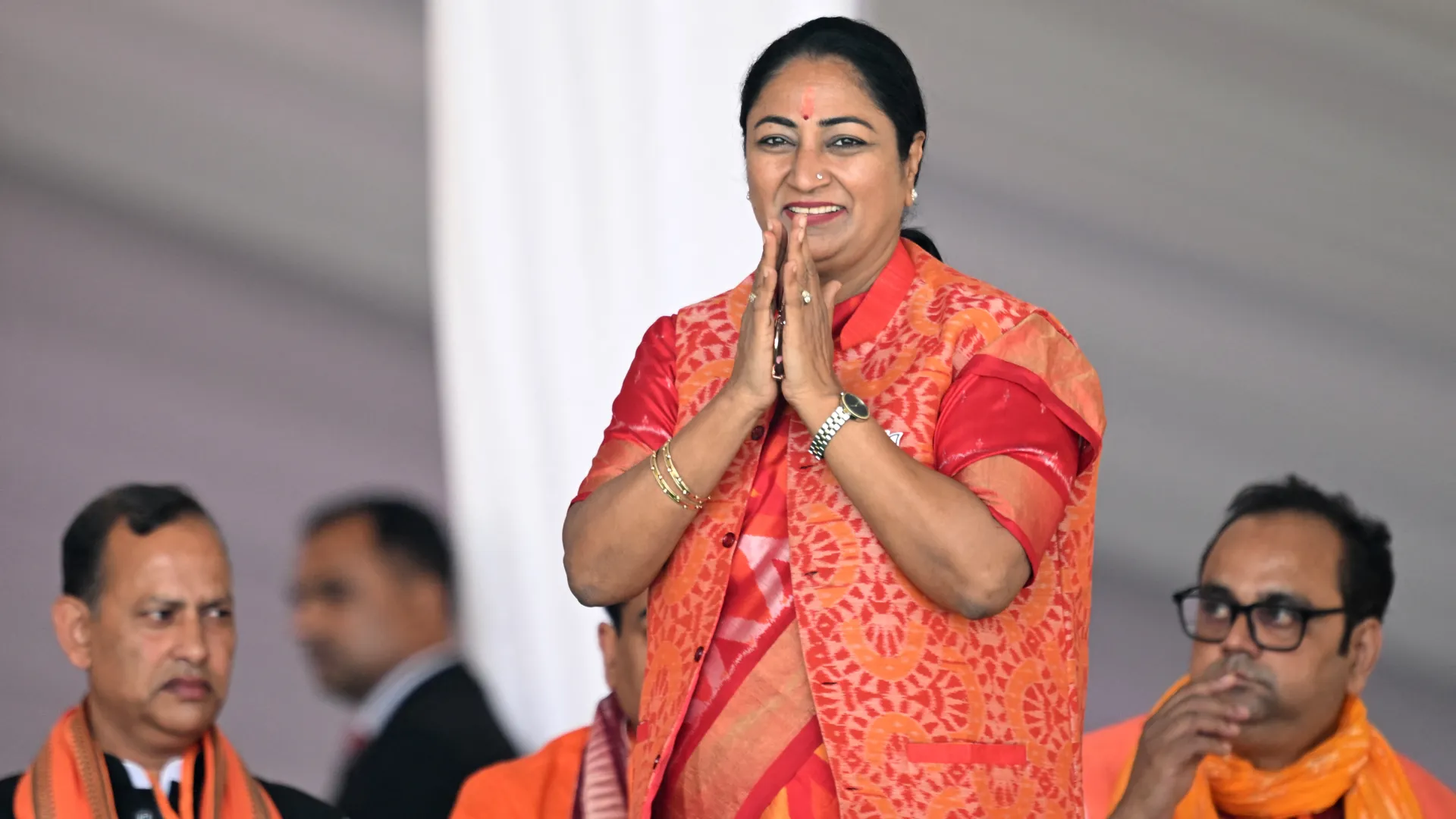 CM Rekha Gupta Urges SC to Permit Green Crackers on Diwali