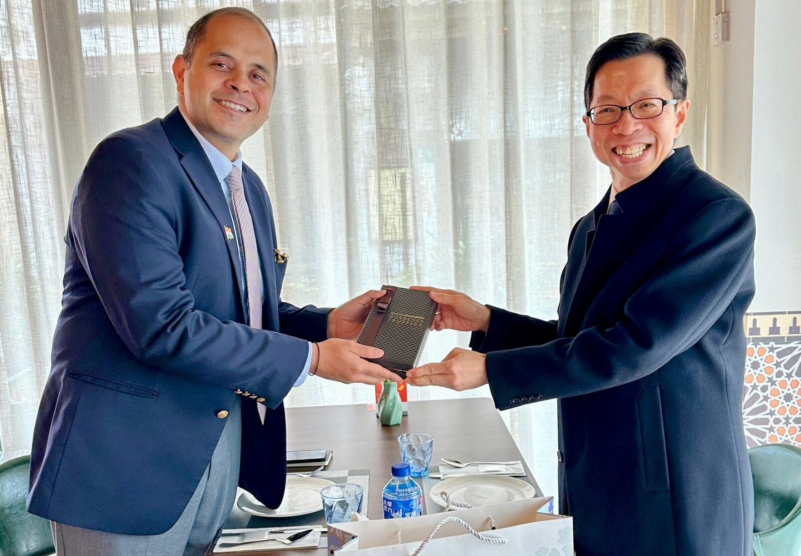 India-Singapore Ties Strengthen as CG Pratik Mathur Meets Singapore's Chua Teng Hoe