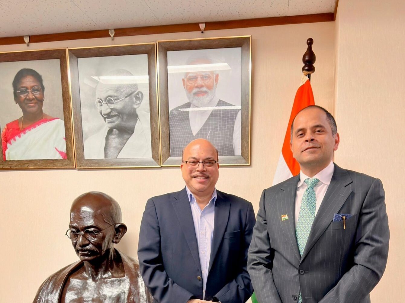 CIPLA Expands Global Footprint: GM Deepak Hegde Briefs Indian Consul in China