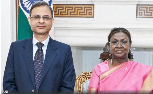RBI Governor Sanjay Malhotra Calls on President Droupadi Murmu