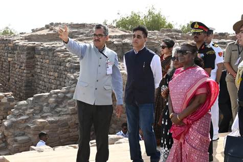 President Murmu Visits UNESCO World Heritage Site Dholavira, Praises Harappan Legacy