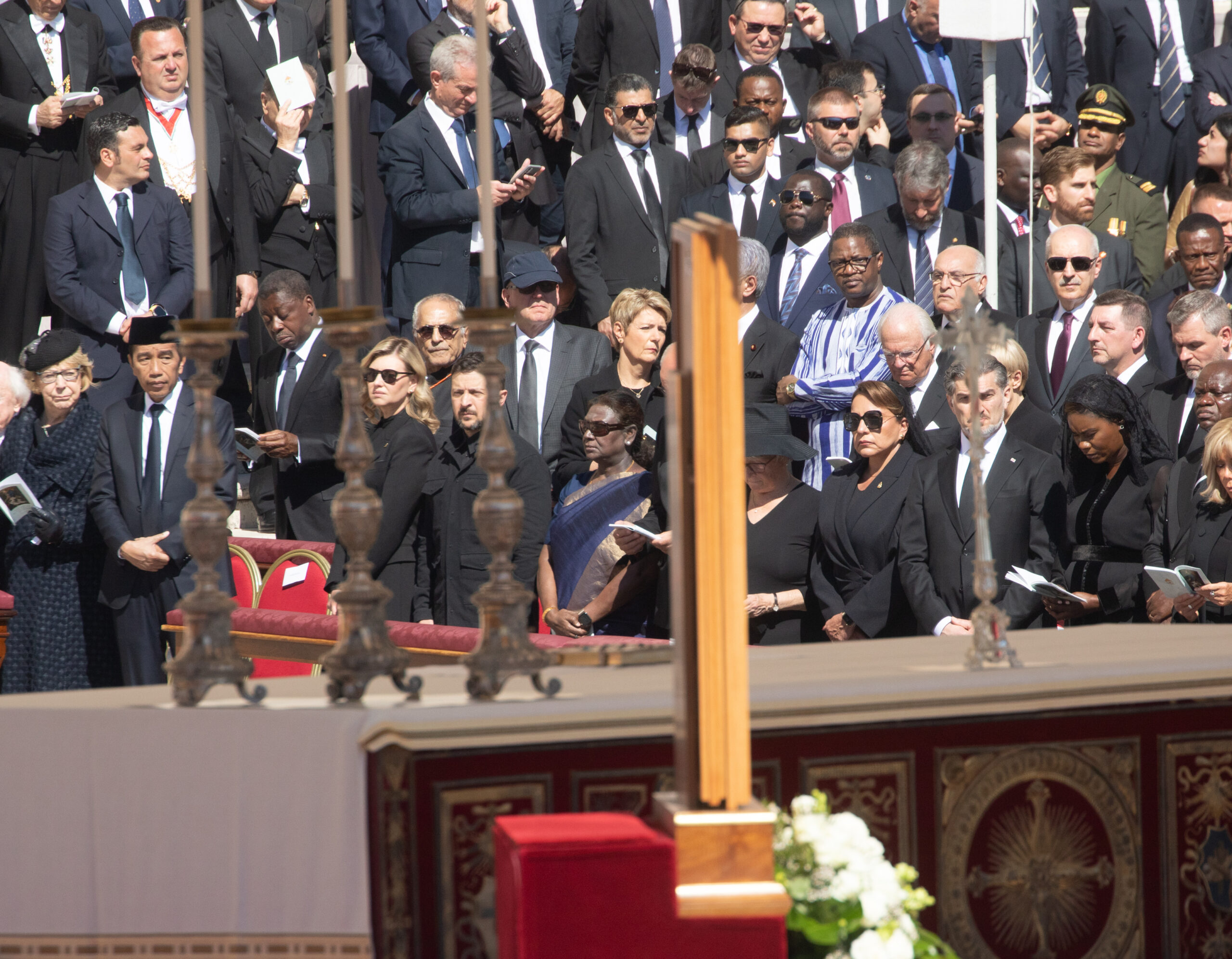 President Murmu Attends Funeral Mass of Pope Francis in Vatican City