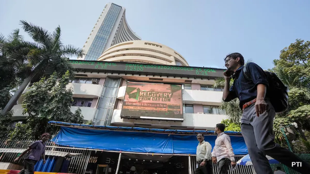 Nifty, Sensex Open Flat Amid Global Cues; Investors Eye Bullish Continuity