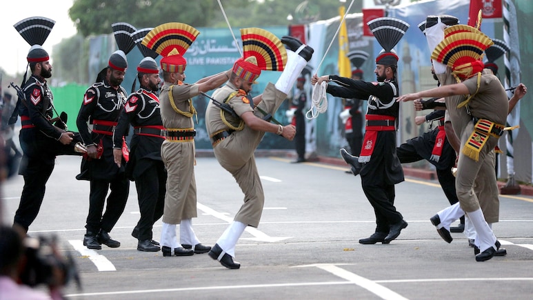 Beating Retreat Ceremony Resumes at India-Pakistan Border After Ceasefire, But Without Handshake