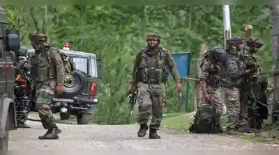 Encounter Breaks Out in Shopian, J&K; 4 Terrorists Trapped by Security Forces
