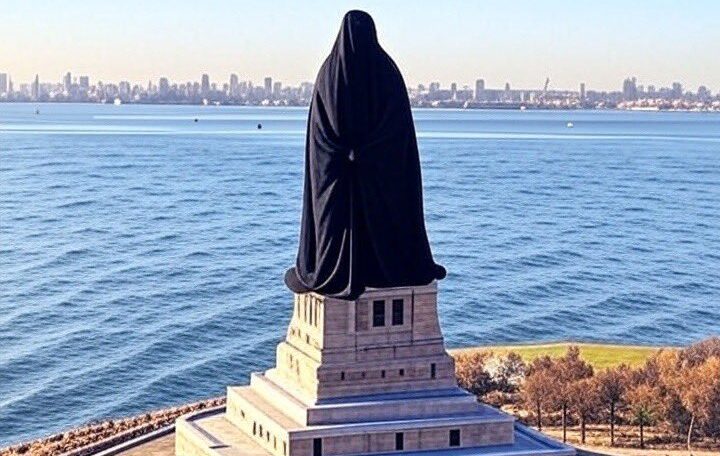 Zohran Mamdani Wins NYC Democratic Mayoral Primary Amid Islamophobic Backlash from Far-Right