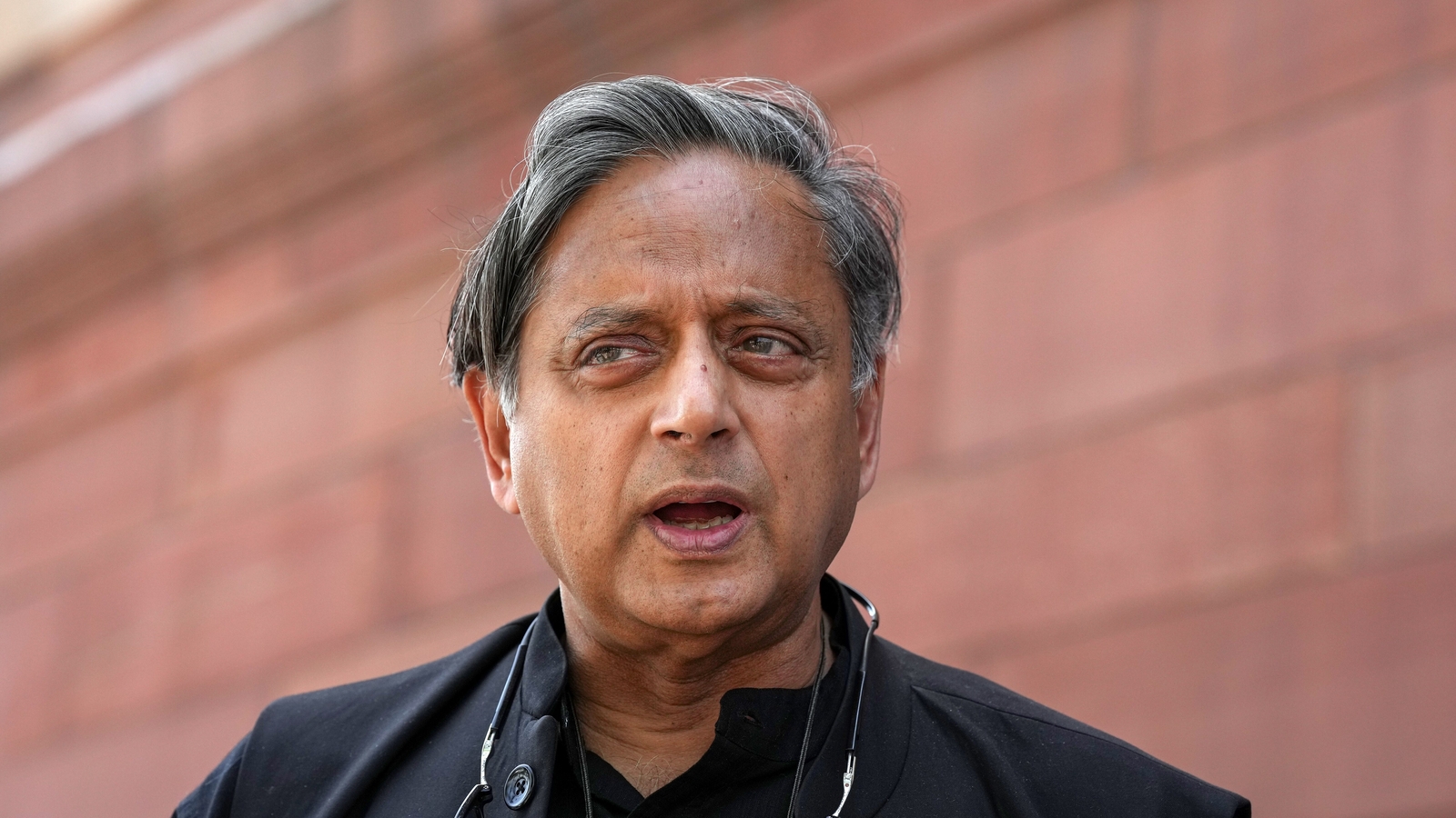 Tharoor Cautions on Modi’s Quick Response to Trump’s Remarks