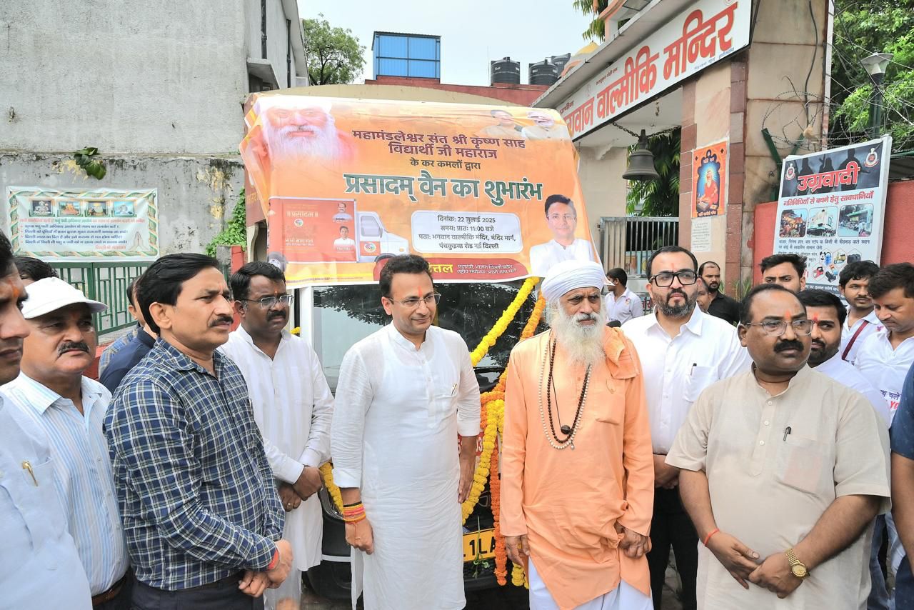 'Aao Saath Chalen' Launches New 'Prasadam' Van for Hospital Attendees