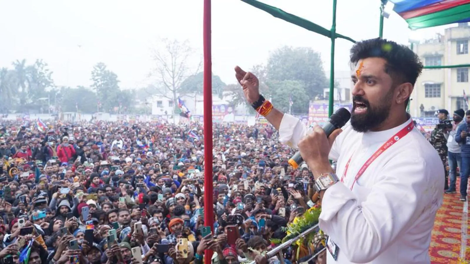 Chirag Paswan addresses a rally at Hajipur HT 1707236092346