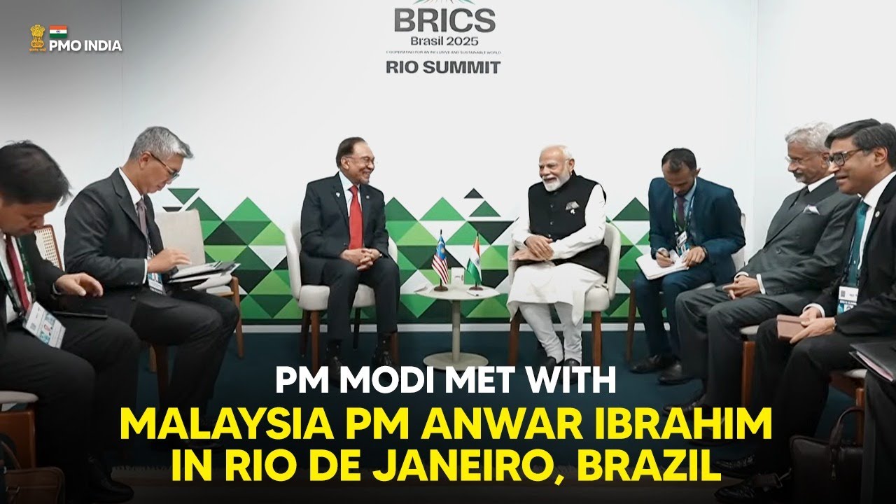 PM Modi Meets Malaysian PM Anwar Ibrahim on BRICS Summit Sidelines in Brazil