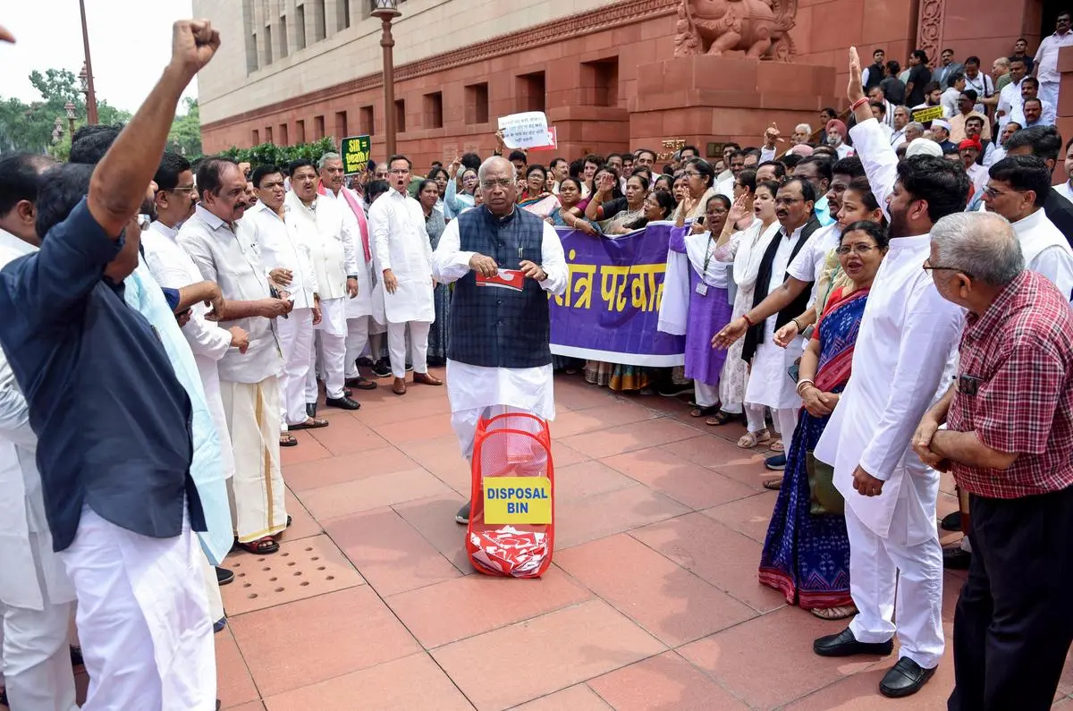 SIR Parliment opposition