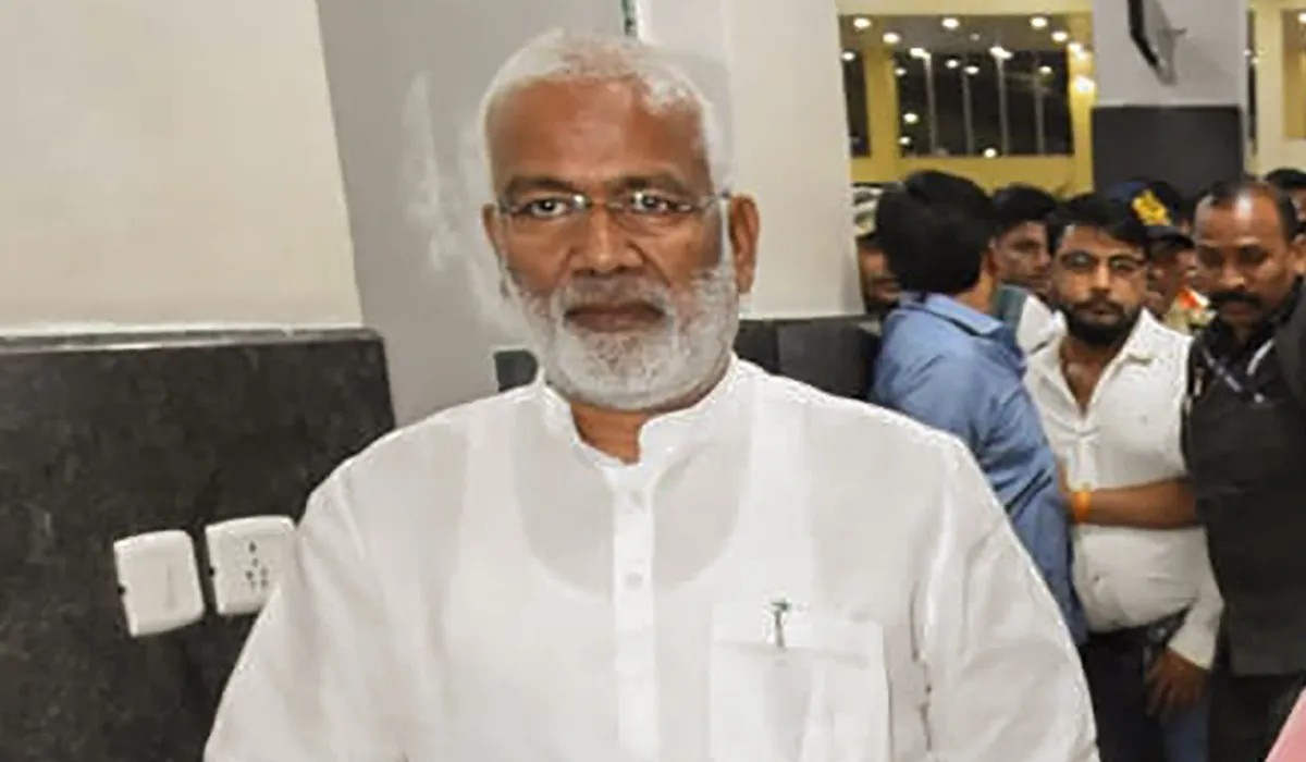 Jal Shakti Minister’s PS Removed for Protocol Violation