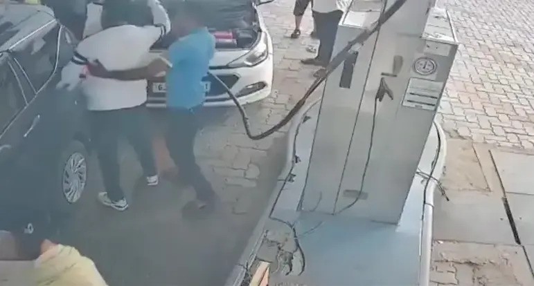 Rajasthan SDM Suspended Over Slapping CNG Pump Staff in Bhilwara