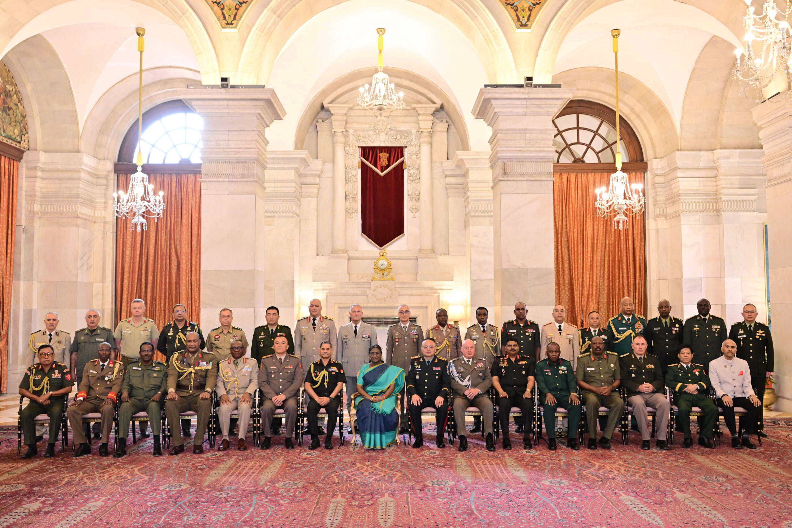 Army Chiefs Call on President Droupadi Murmu