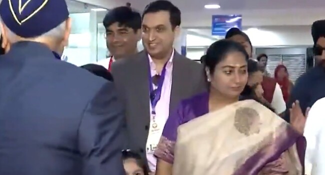 CM Rekha Gupta Launches Free Dialysis & Thalassemia Services in Delhi