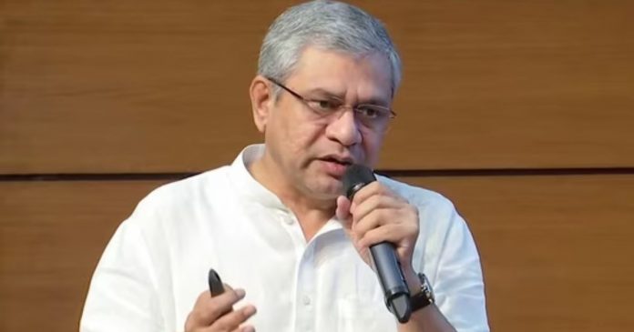 8th Central Pay Commission Gets Cabinet Nod