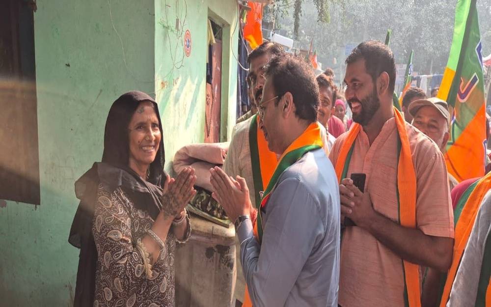 BJP's Vishnu Mittal Conducts Intensive Public Outreach in Delhi’s Slum Areas