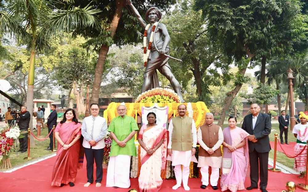Top Leaders Pay Tributes to Birsa Munda in Parliament
