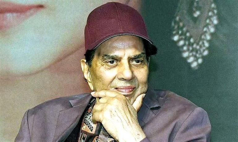 “Dharmendra Ji’s Demise Marks End of an Era”: PM Modi